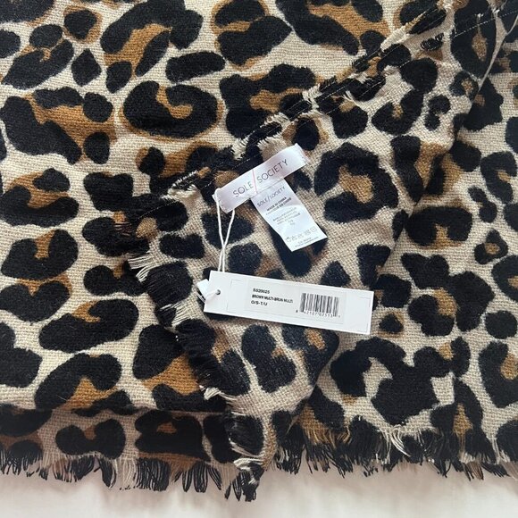 Nordstrom Leopard Wrap Shawl Oversized Scarf Brown Beige Black NWT*f - Picture 2 of 5